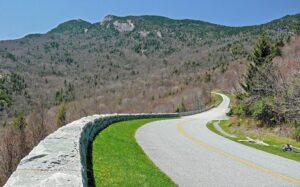 summertime driving hazards and tips