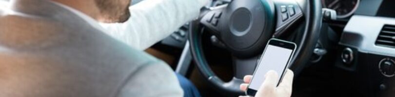 driver not looking at road while driving due to texting